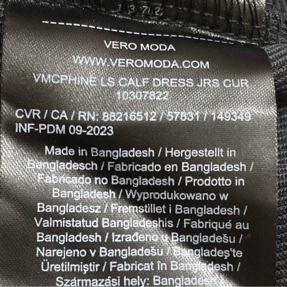 Vero Moda Curve long black dress tencel modal long sleeved crew neck 2X - Picture 12 of 14